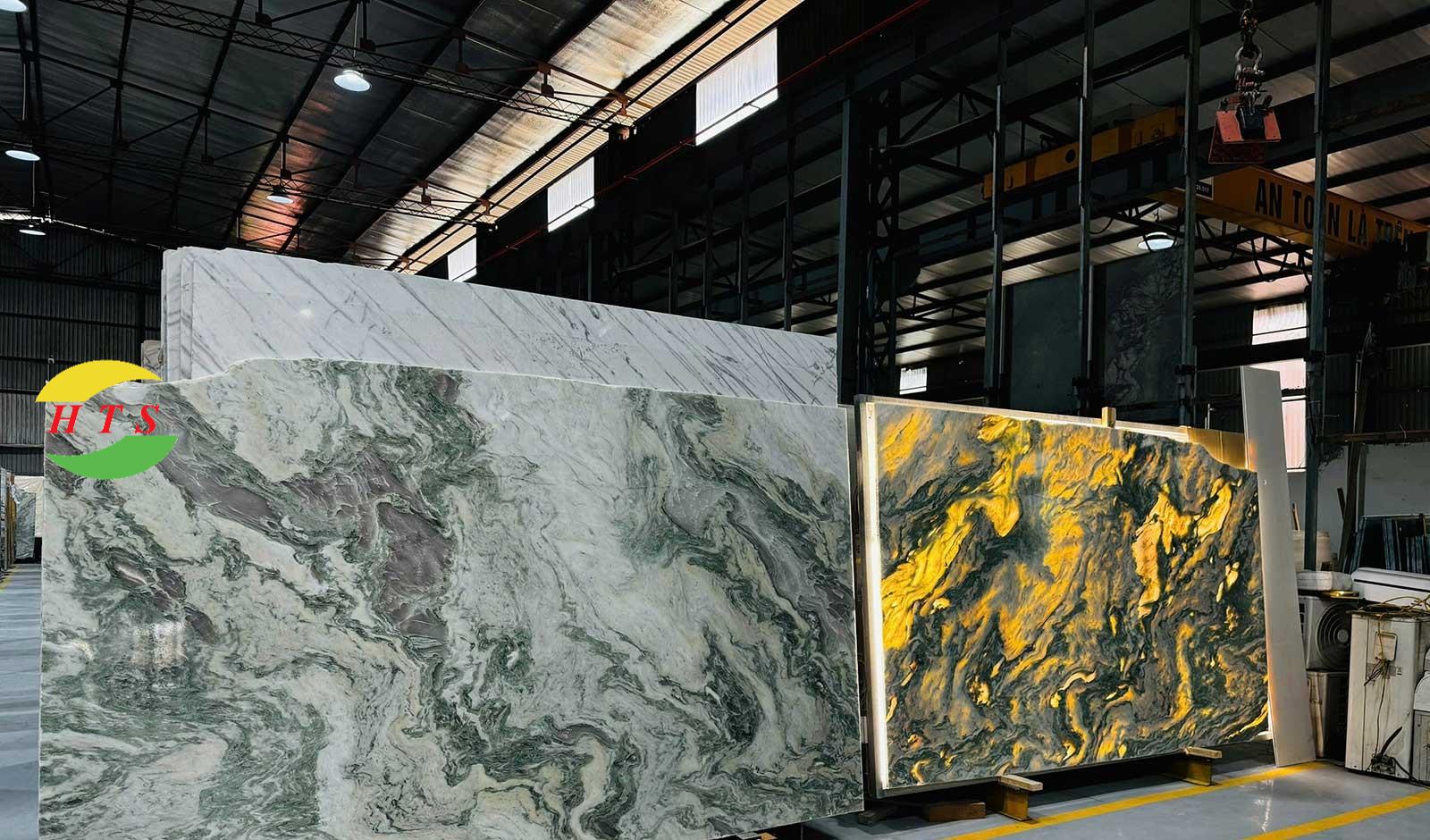 tranh đá xuyên sáng tại kho